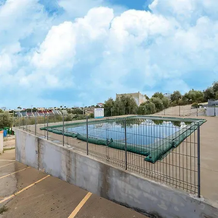 Air-conditioned, In Residence, With Pool And Patio