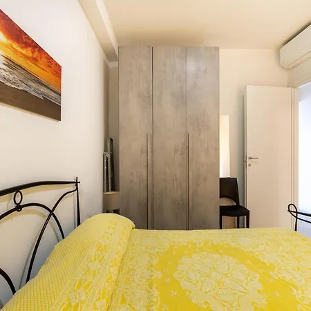 Air-conditioned, In Residence, With Pool And Patio *