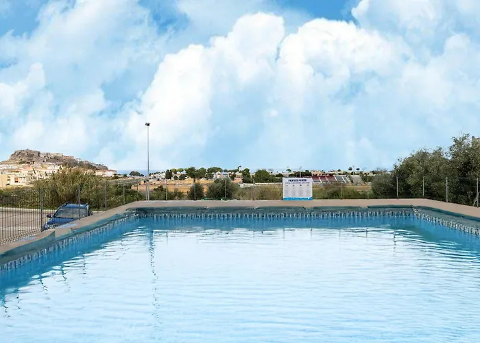 Apartman In With Swimming Pool And Sea View *