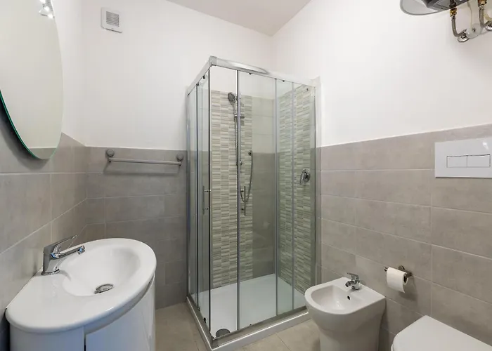 In With Swimming Pool And Sea View Apartman